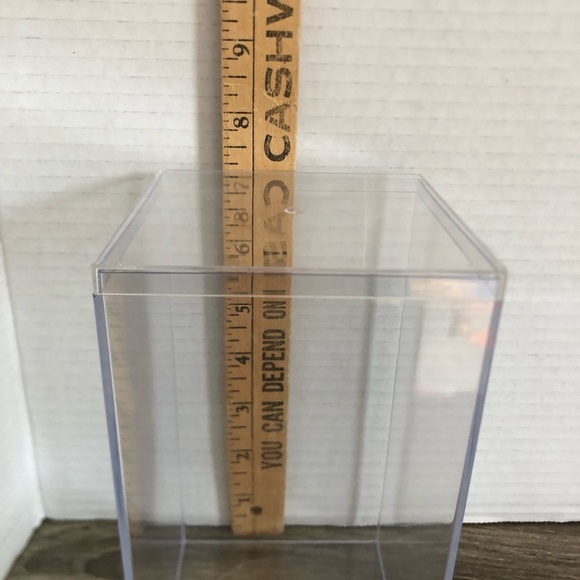 Clear Acrylic Display Box - Picture 6 of 8